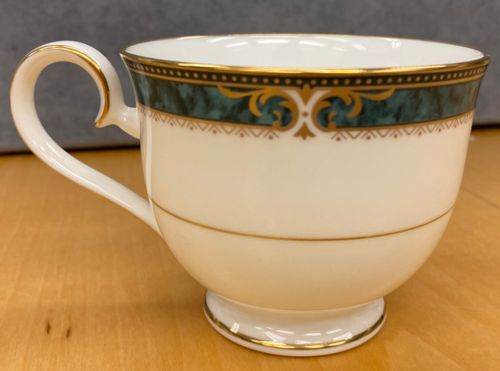 Lot # 33.4 - Noritake Bone China Teacups (6)